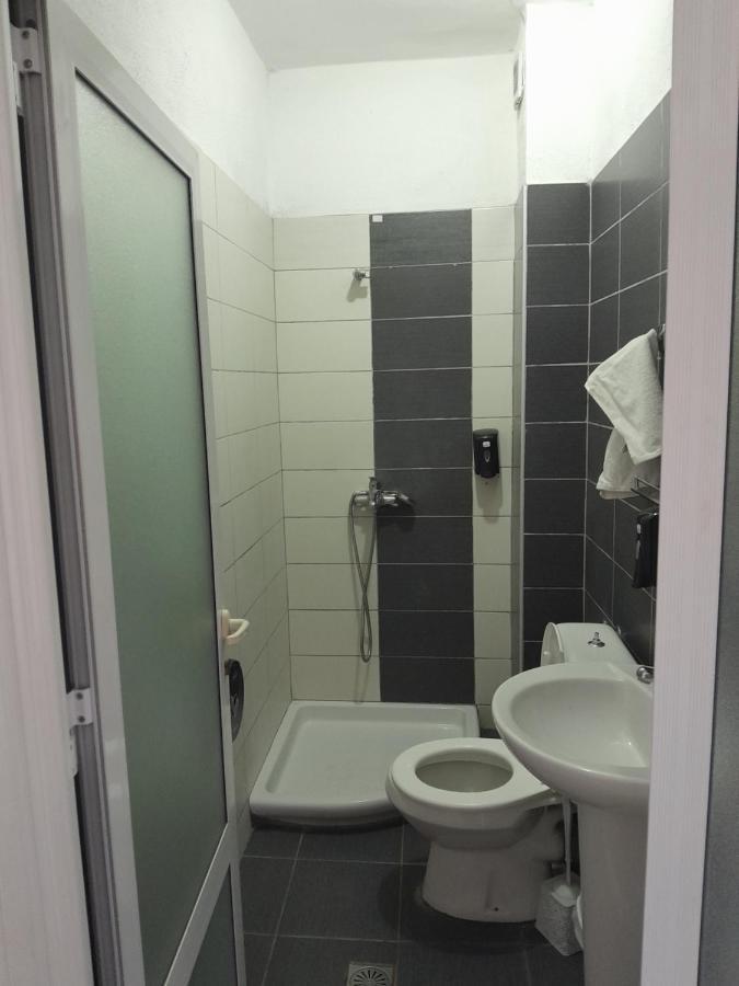 Hotel Yjet Pogradaş Dış mekan fotoğraf