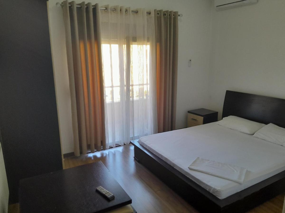 Hotel Yjet Pogradaş Dış mekan fotoğraf